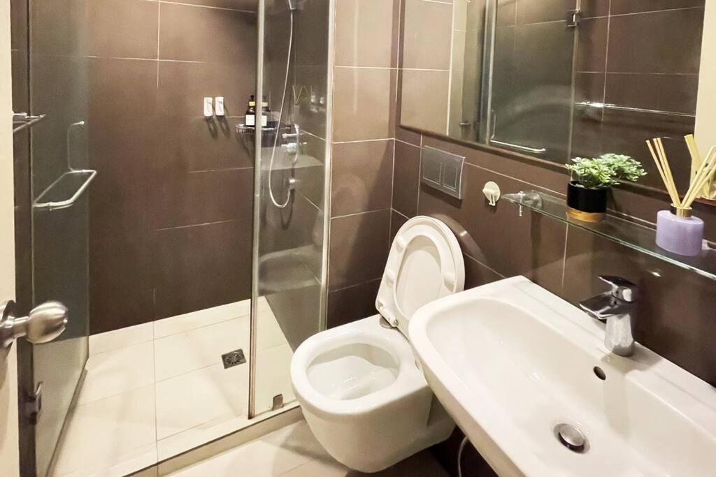 Apartmán The Serene Escape Rockwell Makati City View 1Br Manila Exteriér fotografie